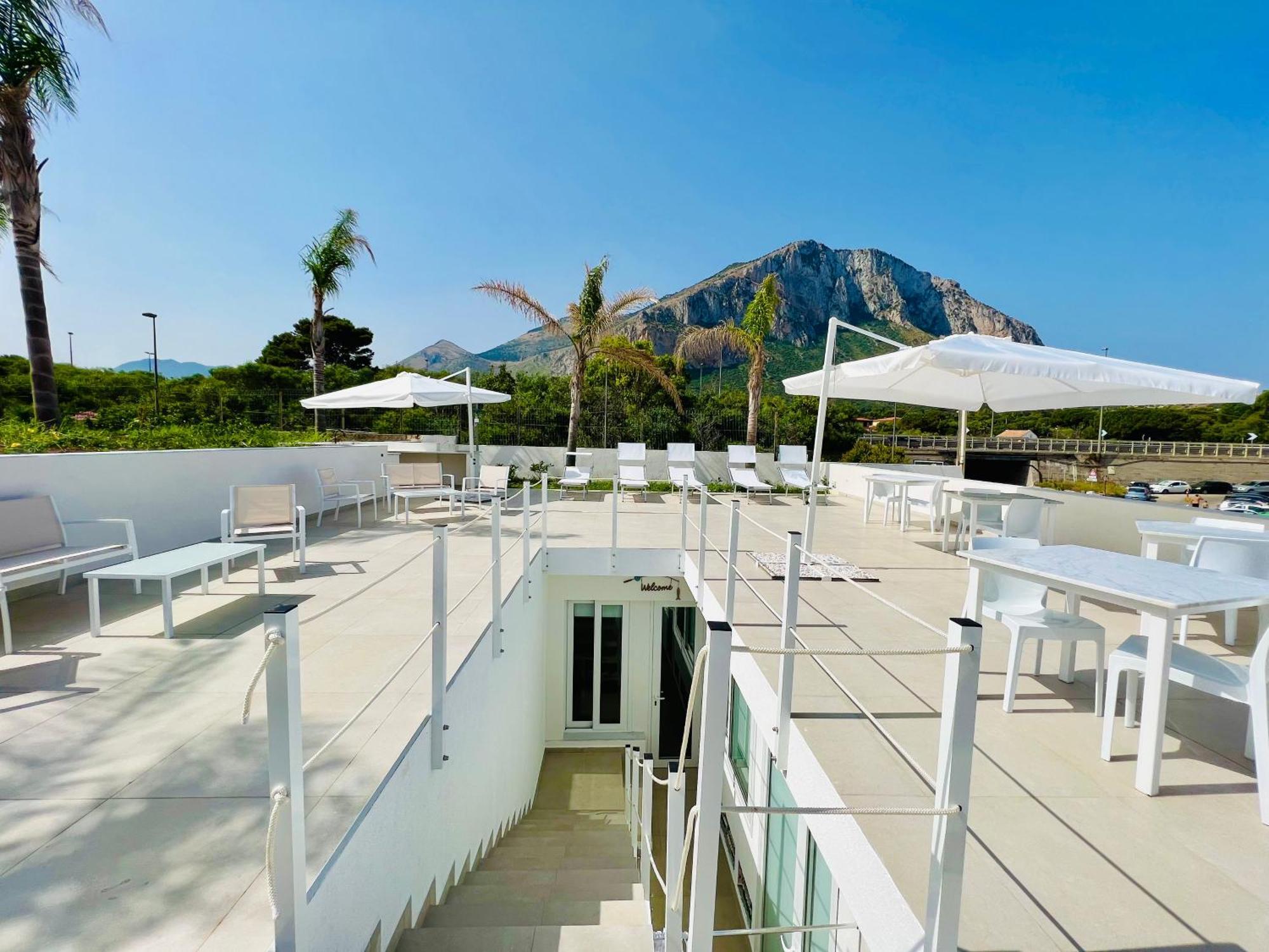Torre Pozzillo Beach 奇尼斯 外观 照片